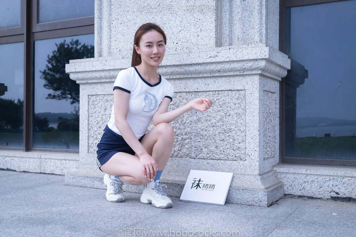 [BoBoSocks袜啵啵]NO.028 小米-运动鞋、白棉袜、裸足 [133P]插图5